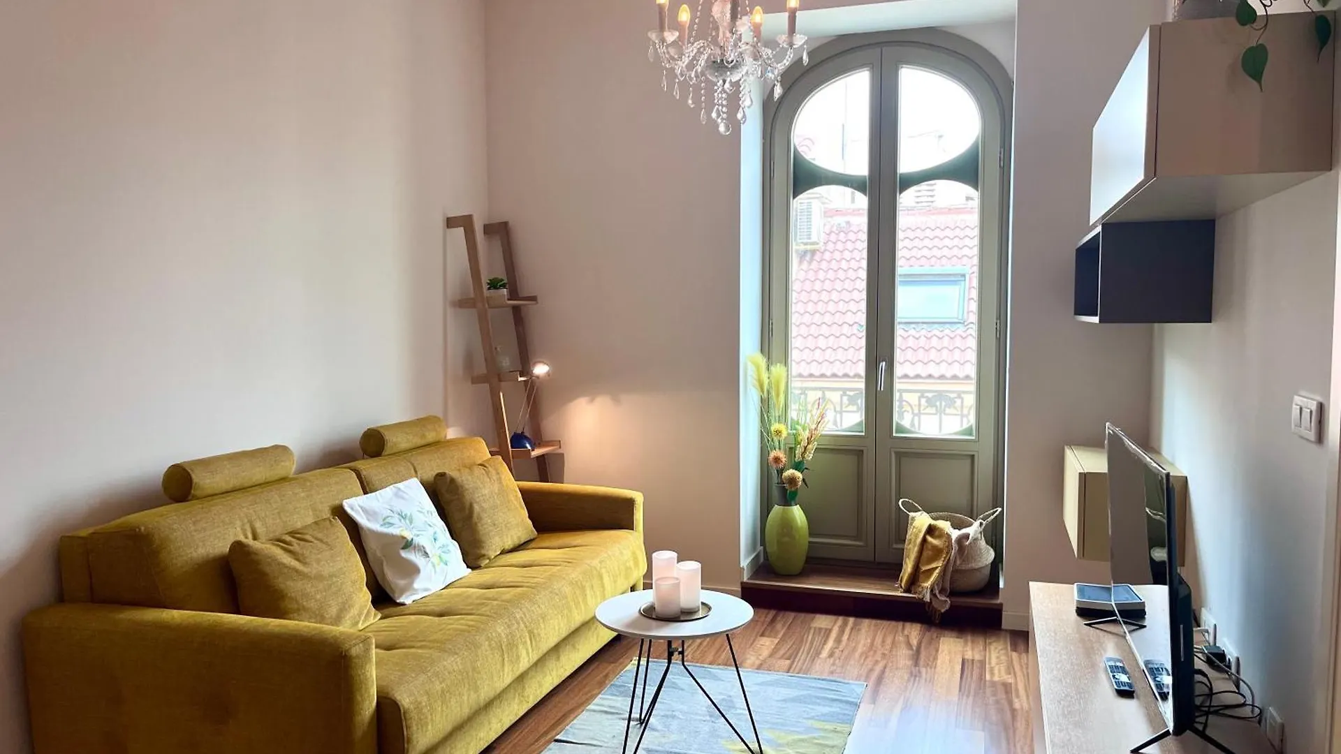 Homely Malaga Felix Saenz Deluxe